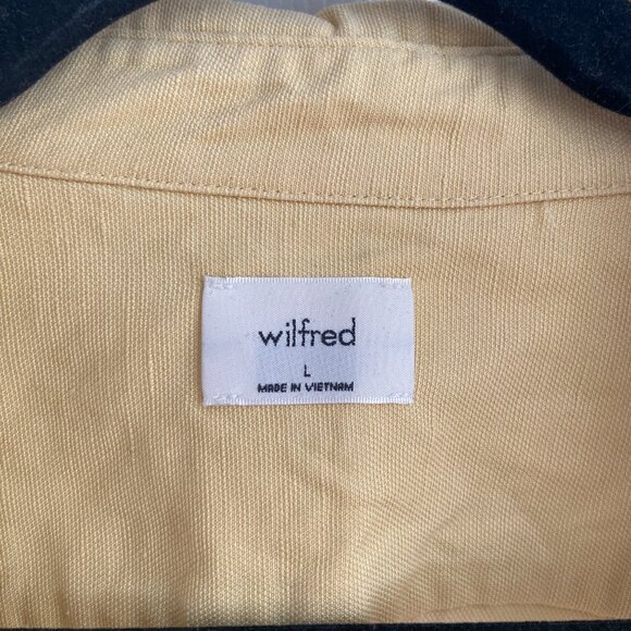 Aritzia Wilfred proposal linen shirt (L, Wheat) - Picture 3 of 4